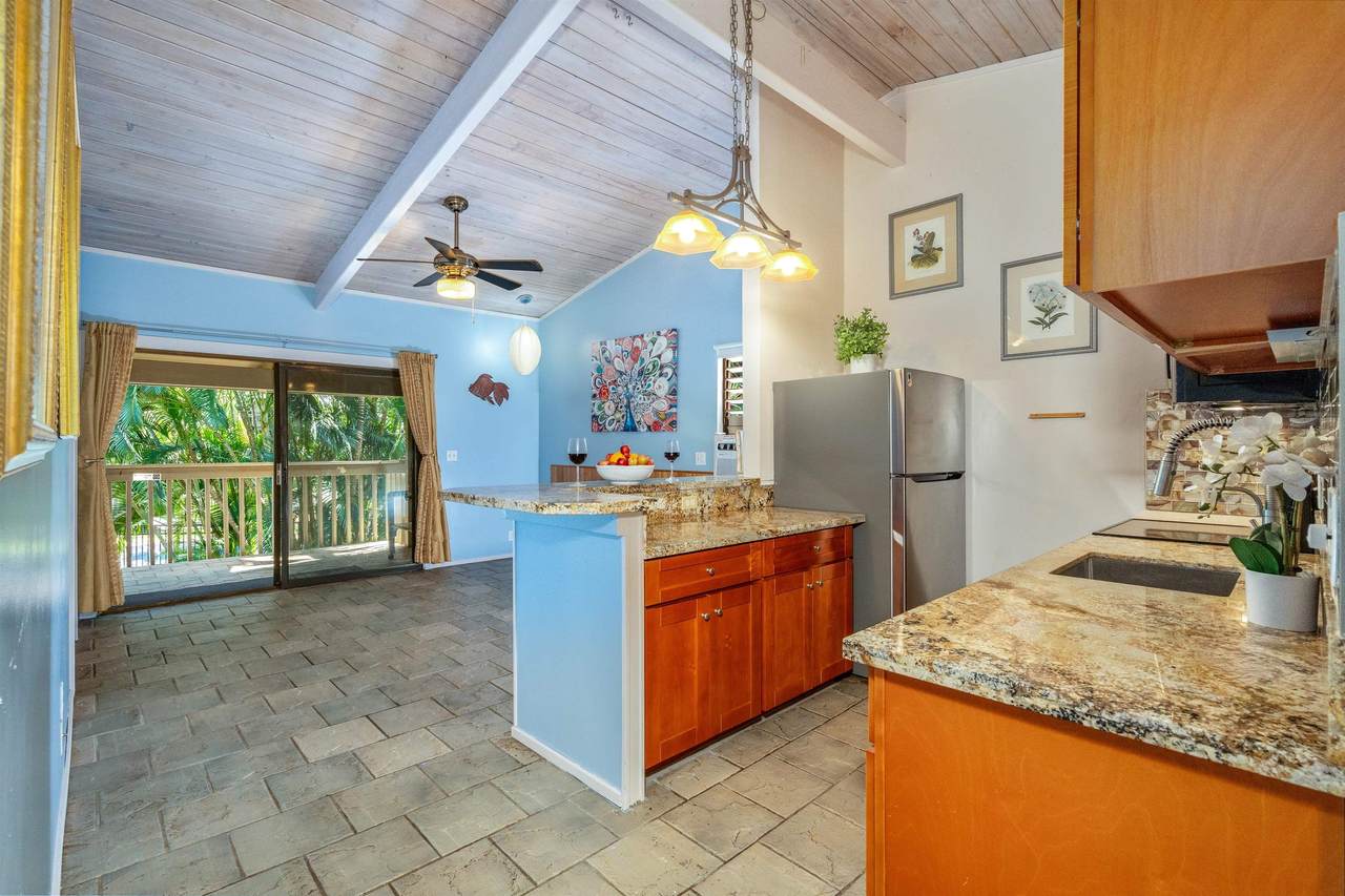 https://bt-photos.global.ssl.fastly.net/maui/1280_boomver_1_408659-2.jpg