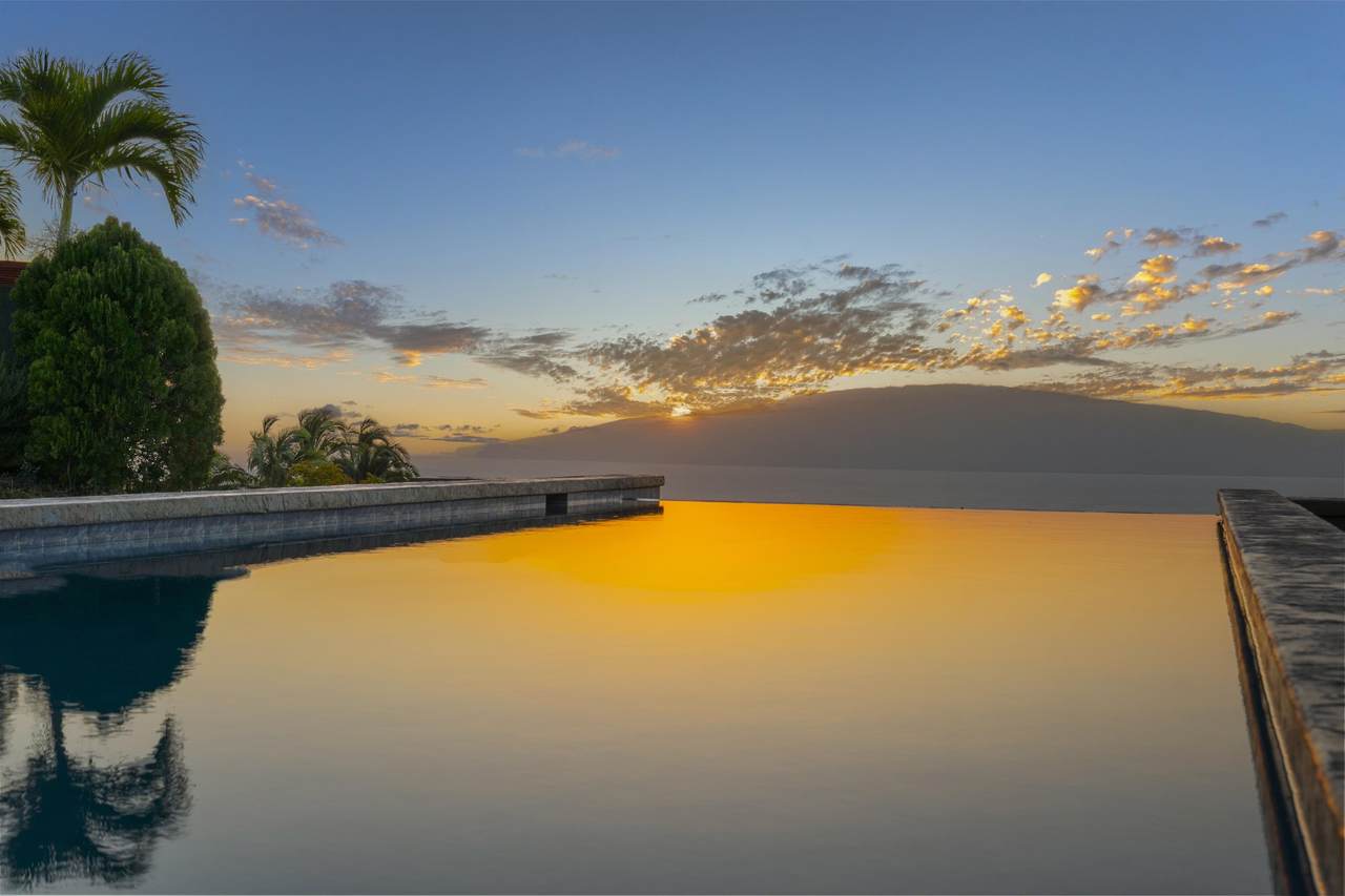 https://bt-photos.global.ssl.fastly.net/maui/1280_boomver_1_408799-2.jpg