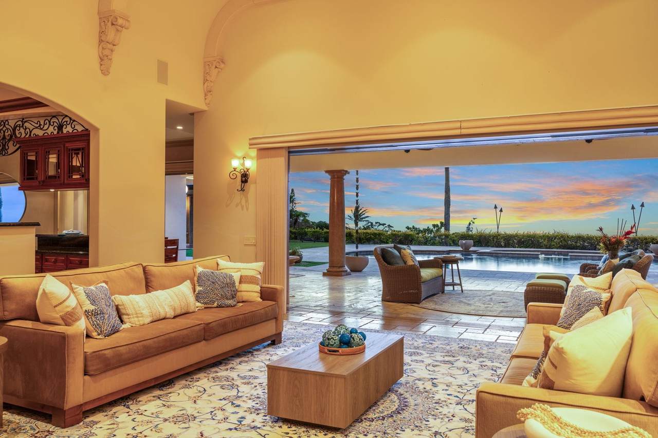 https://bt-photos.global.ssl.fastly.net/maui/1280_boomver_1_408866-2.jpg