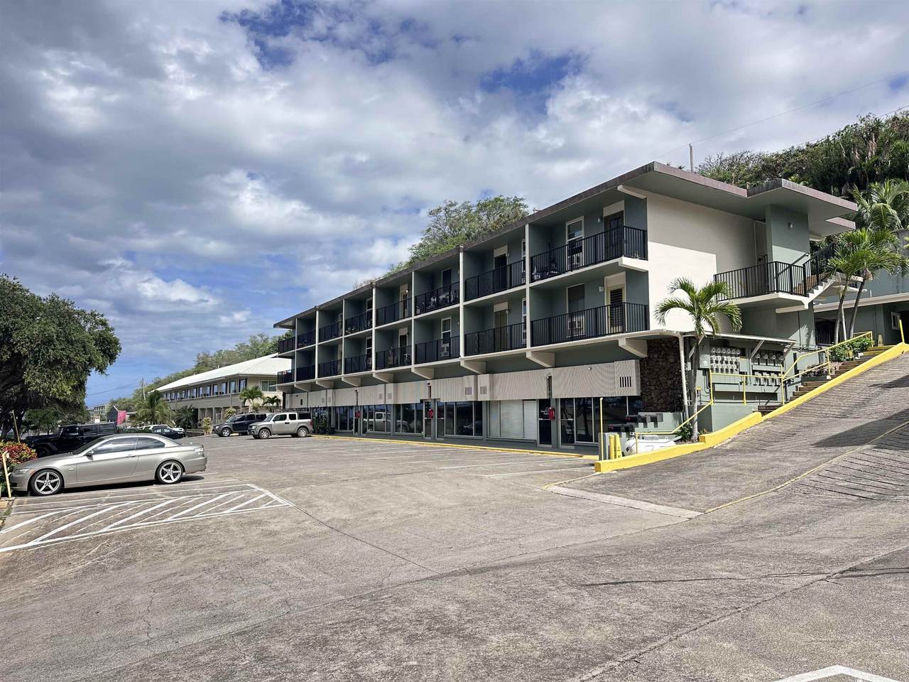 https://bt-photos.global.ssl.fastly.net/maui/1280_boomver_1_408883-2.jpg