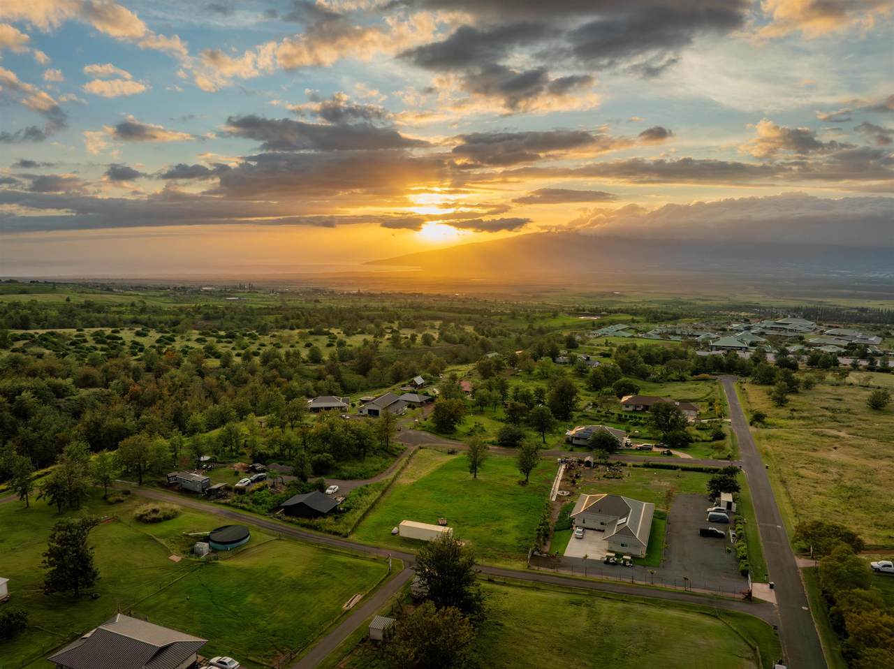 https://bt-photos.global.ssl.fastly.net/maui/1280_boomver_1_409002-2.jpg