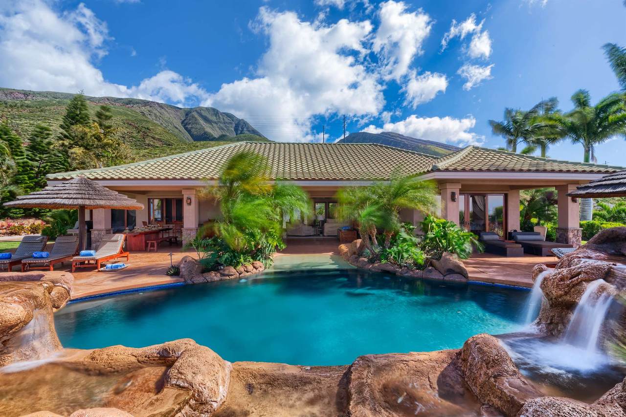 https://bt-photos.global.ssl.fastly.net/maui/1280_boomver_1_409058-2.jpg