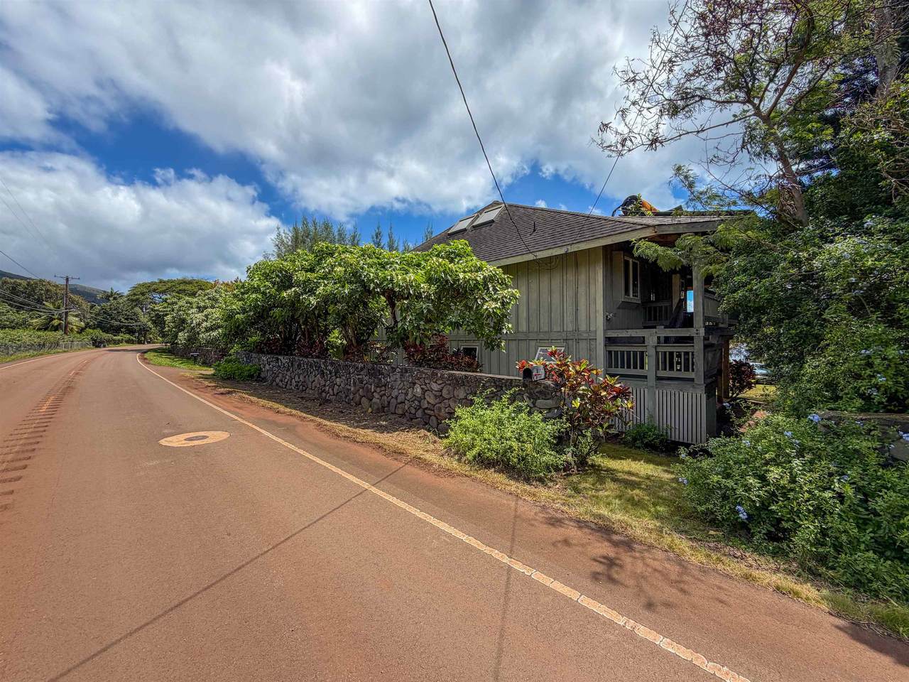 https://bt-photos.global.ssl.fastly.net/maui/1280_boomver_1_409136-2.jpg