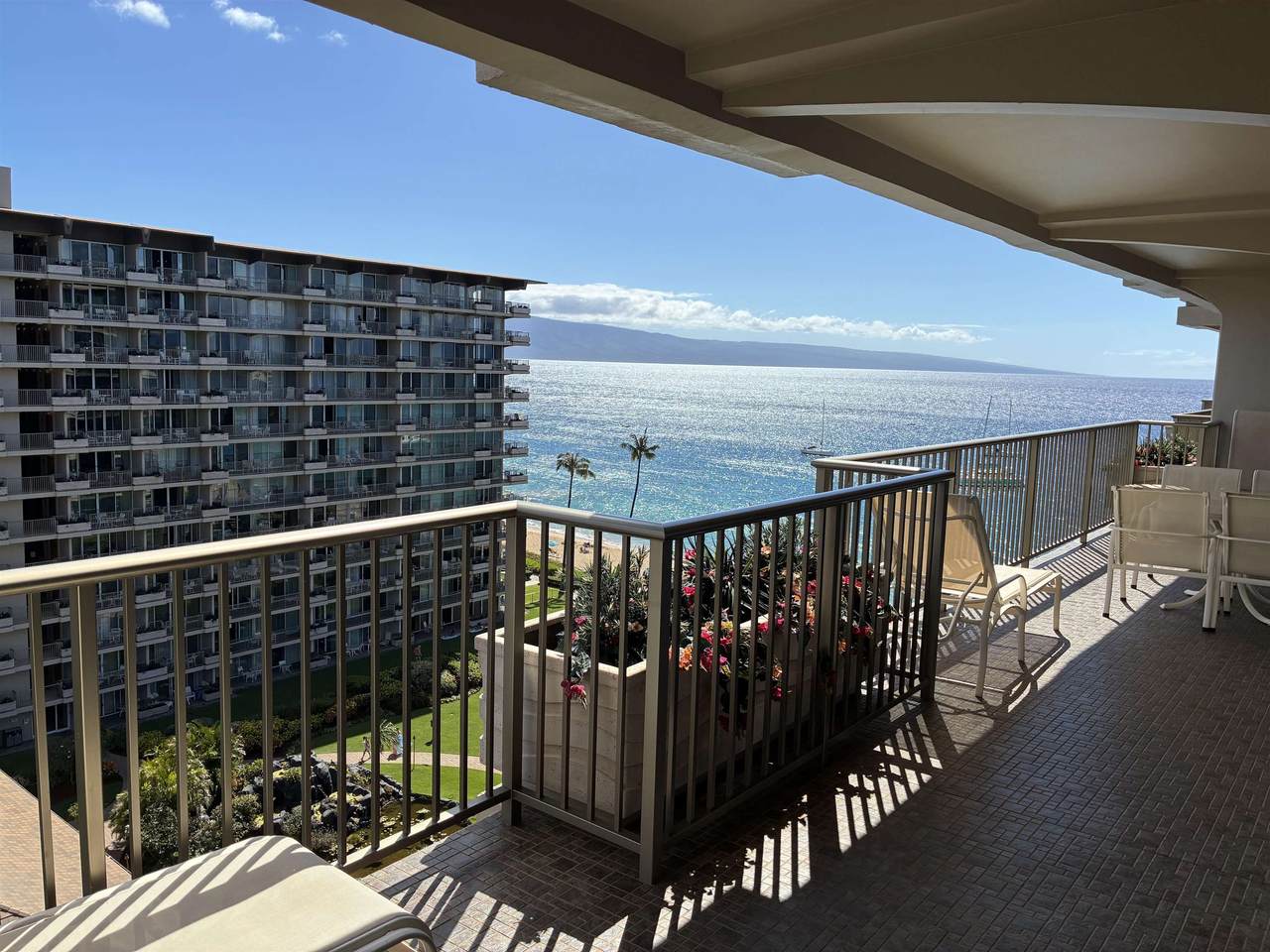 https://bt-photos.global.ssl.fastly.net/maui/1280_boomver_1_409198-2.jpg