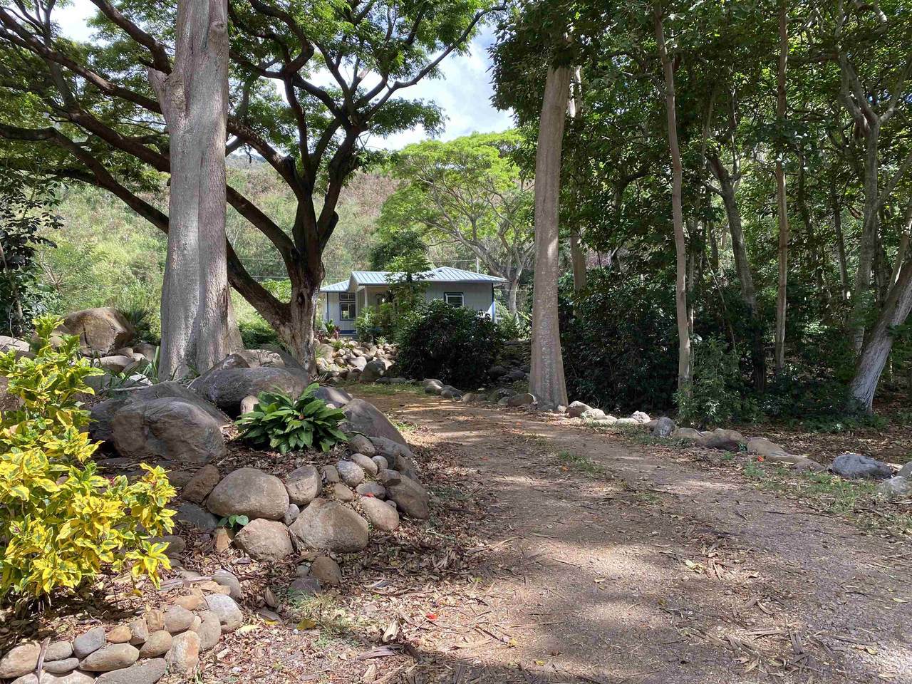 https://bt-photos.global.ssl.fastly.net/maui/1280_boomver_1_409364-2.jpg