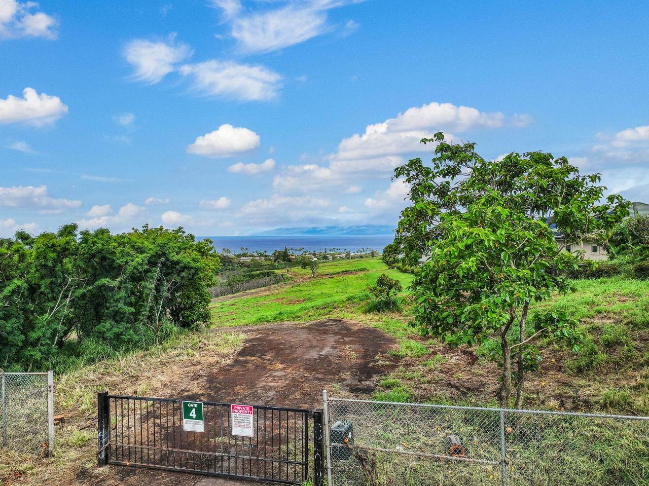 https://bt-photos.global.ssl.fastly.net/maui/1280_boomver_1_409381-2.jpg