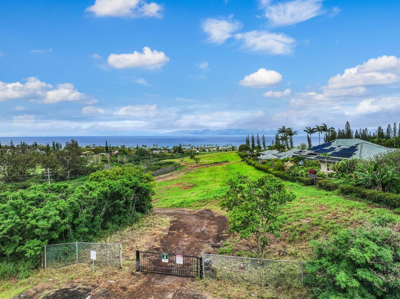 https://bt-photos.global.ssl.fastly.net/maui/1280_boomver_1_409381-2.jpg