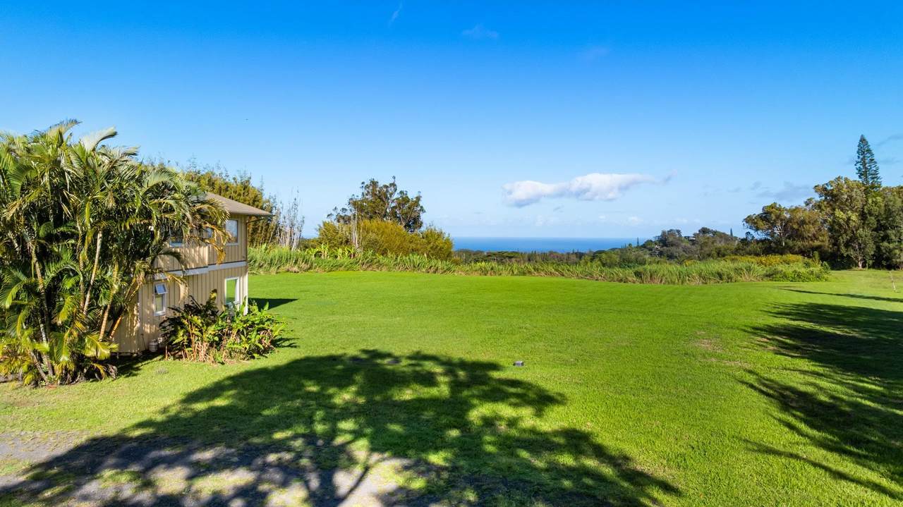 https://bt-photos.global.ssl.fastly.net/maui/1280_boomver_1_409398-2.jpg