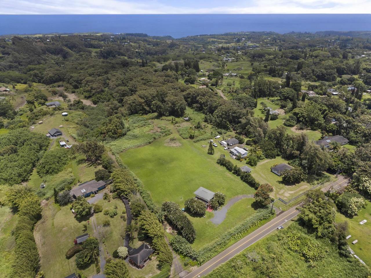 https://bt-photos.global.ssl.fastly.net/maui/1280_boomver_1_409399-2.jpg