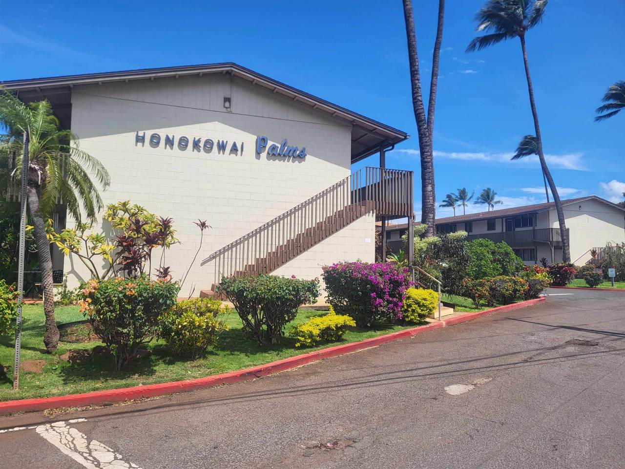 https://bt-photos.global.ssl.fastly.net/maui/1280_boomver_1_409454-2.jpg