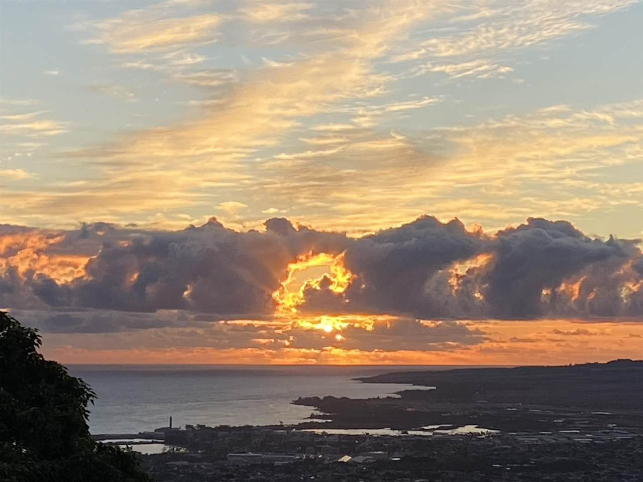 https://bt-photos.global.ssl.fastly.net/maui/1280_boomver_1_409509-2.jpg