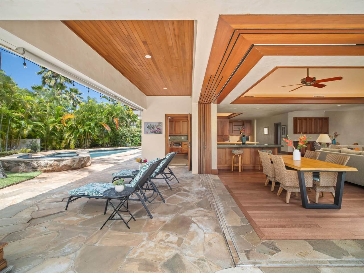 https://bt-photos.global.ssl.fastly.net/maui/1280_boomver_1_409610-2.jpg