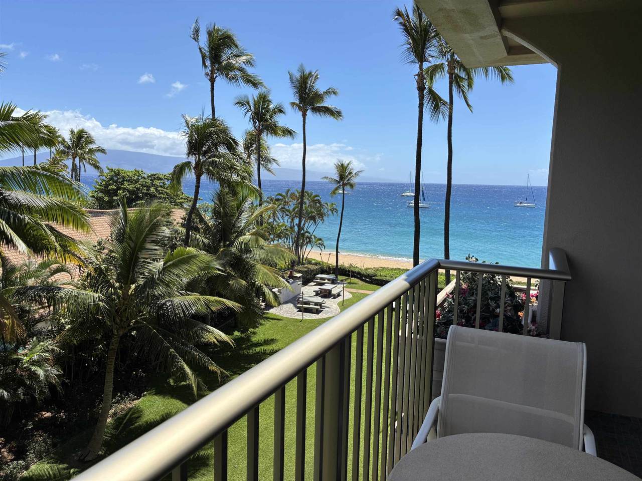 https://bt-photos.global.ssl.fastly.net/maui/1280_boomver_1_409612-2.jpg