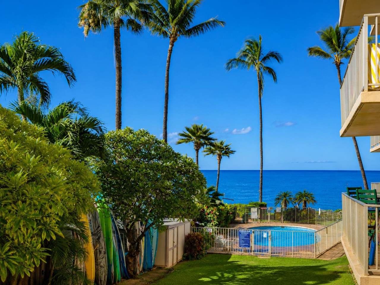 https://bt-photos.global.ssl.fastly.net/maui/1280_boomver_1_409683-2.jpg
