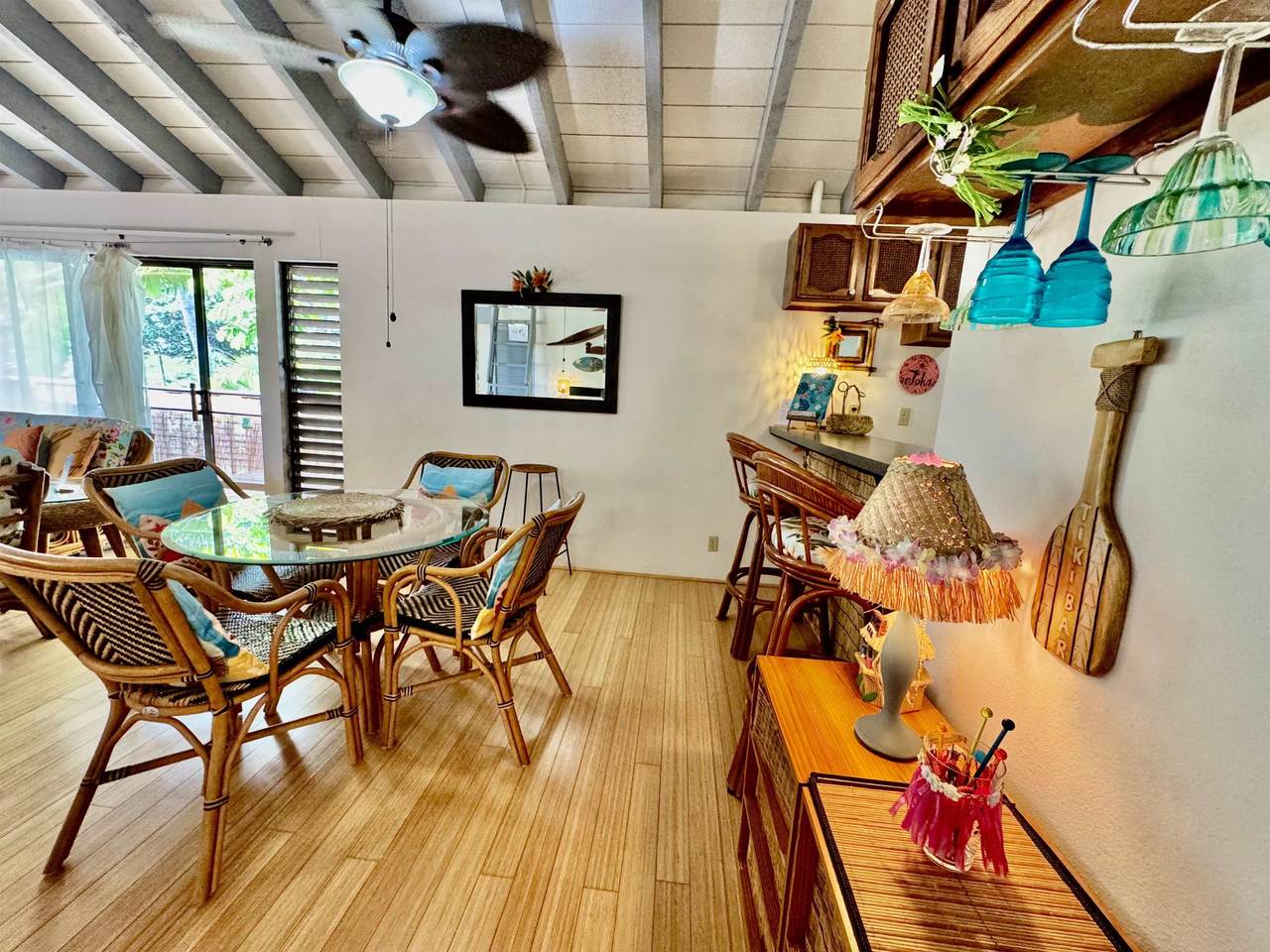 https://bt-photos.global.ssl.fastly.net/maui/1280_boomver_1_409754-2.jpg