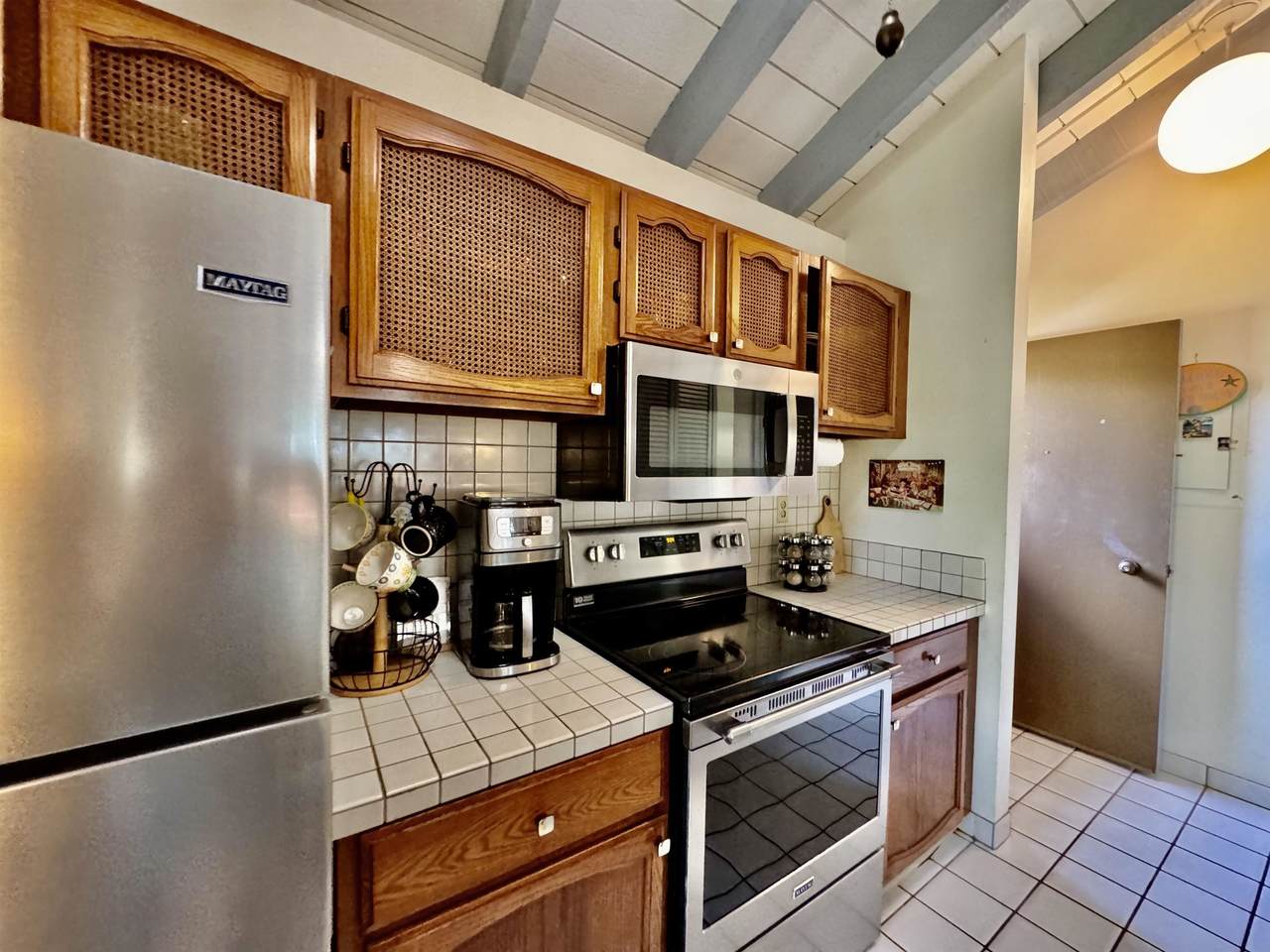 https://bt-photos.global.ssl.fastly.net/maui/1280_boomver_1_409754-2.jpg