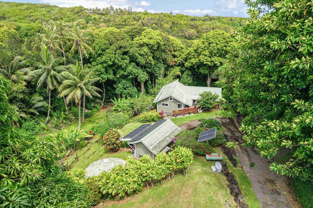 https://bt-photos.global.ssl.fastly.net/maui/1280_boomver_1_409762-2.jpg