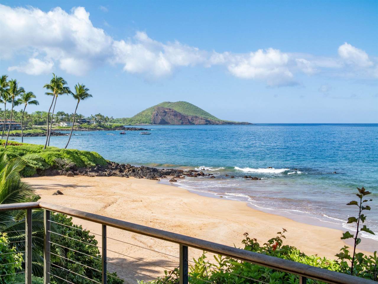 https://bt-photos.global.ssl.fastly.net/maui/1280_boomver_1_409860-2.jpg