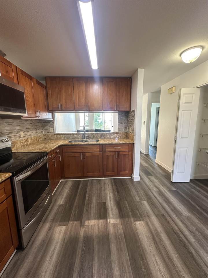 33 Waiaka Ln - Photo 1