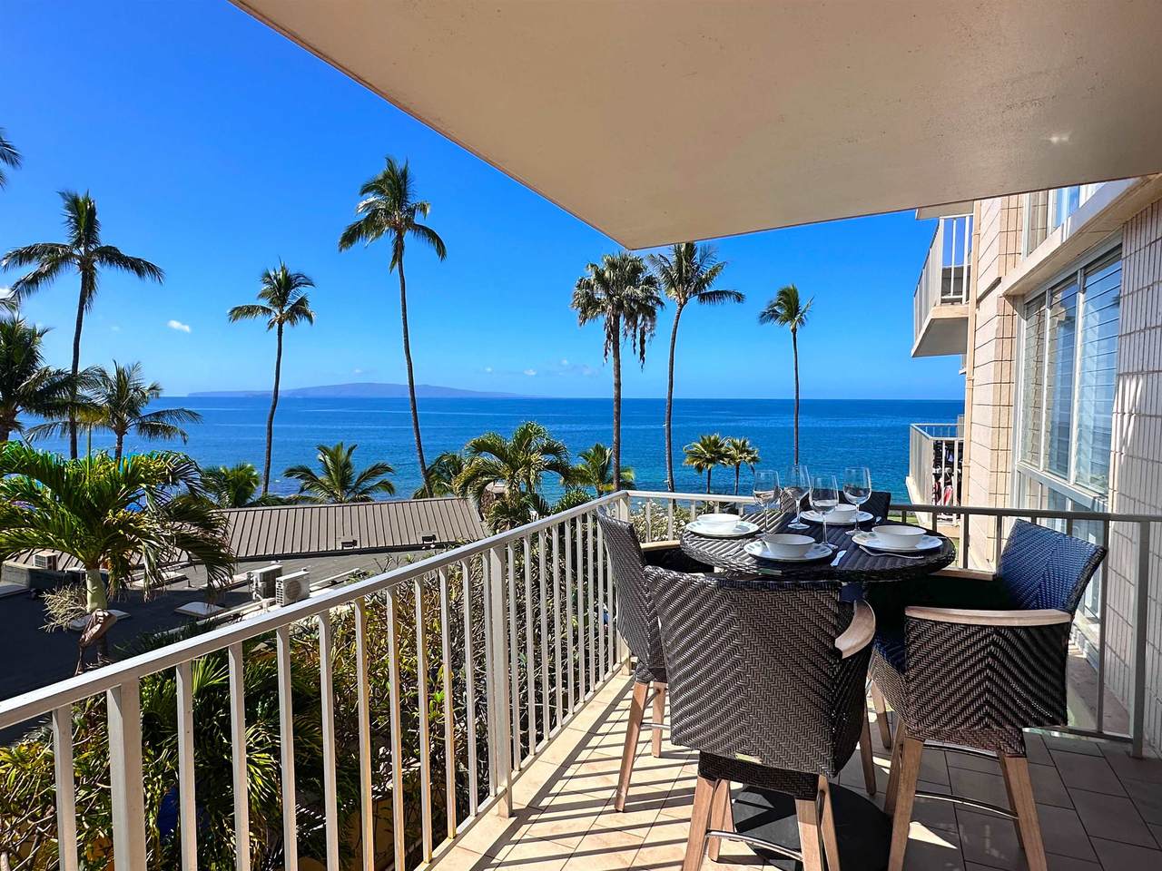 https://bt-photos.global.ssl.fastly.net/maui/1280_boomver_1_410134-2.jpg