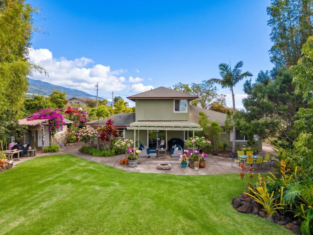 https://bt-photos.global.ssl.fastly.net/maui/1280_boomver_1_410140-2.jpg