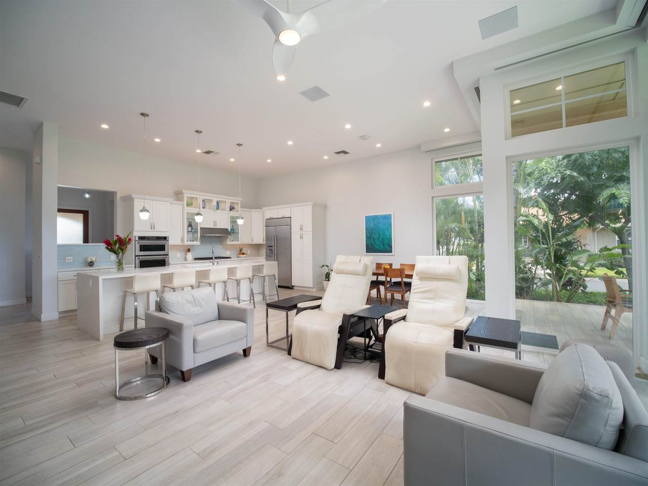 https://bt-photos.global.ssl.fastly.net/maui/1280_boomver_1_410163-2.jpg