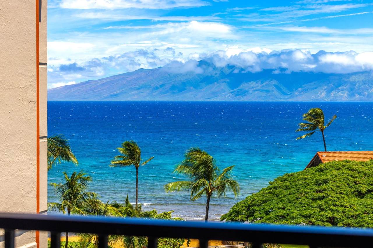 https://bt-photos.global.ssl.fastly.net/maui/1280_boomver_1_410164-2.jpg