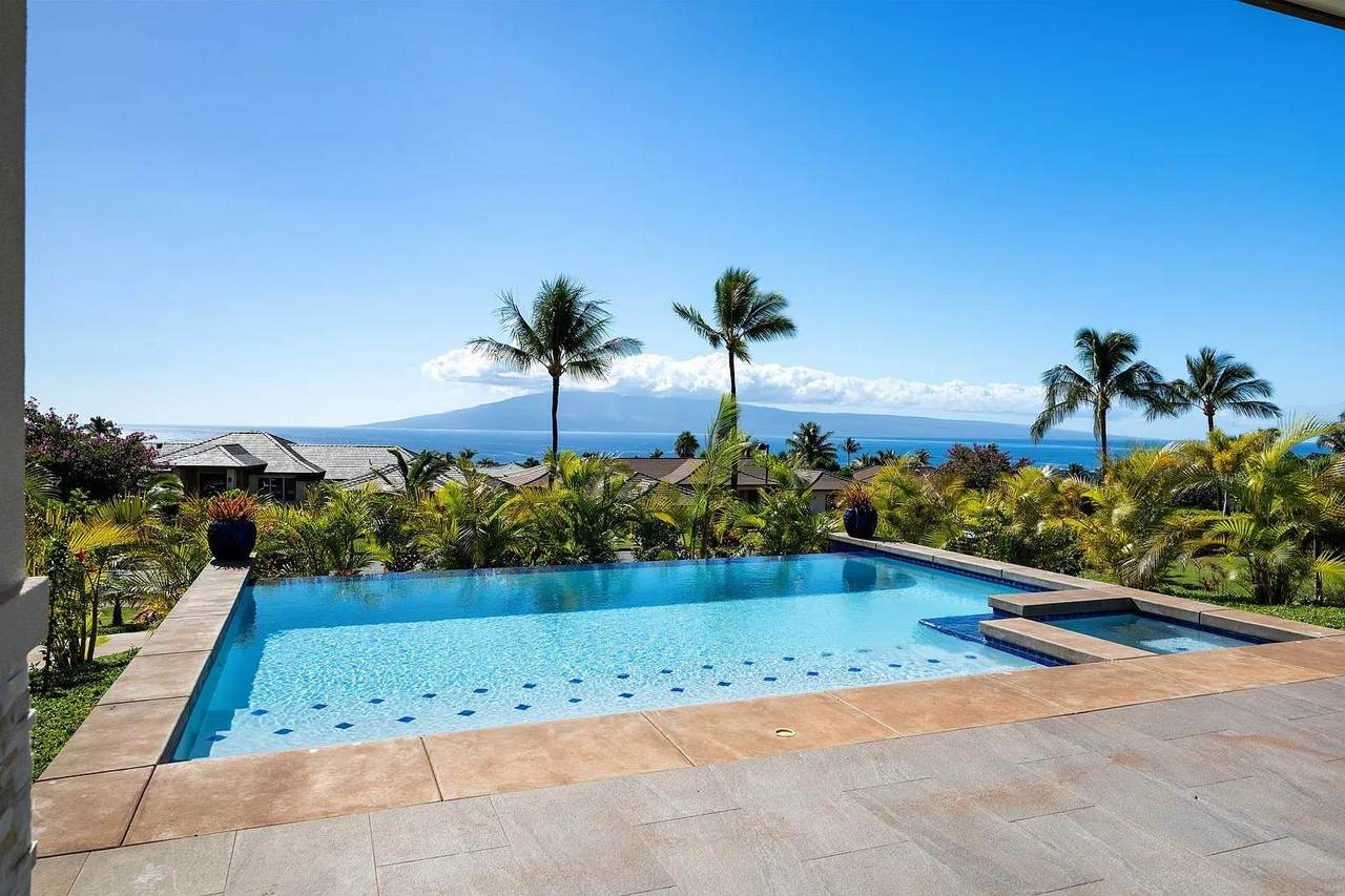 https://bt-photos.global.ssl.fastly.net/maui/1280_boomver_1_410187-2.jpg