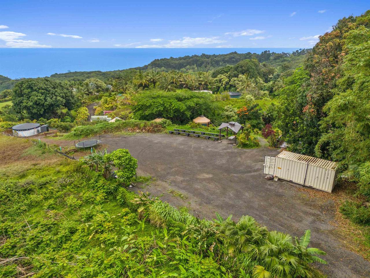 https://bt-photos.global.ssl.fastly.net/maui/1280_boomver_1_410290-2.jpg