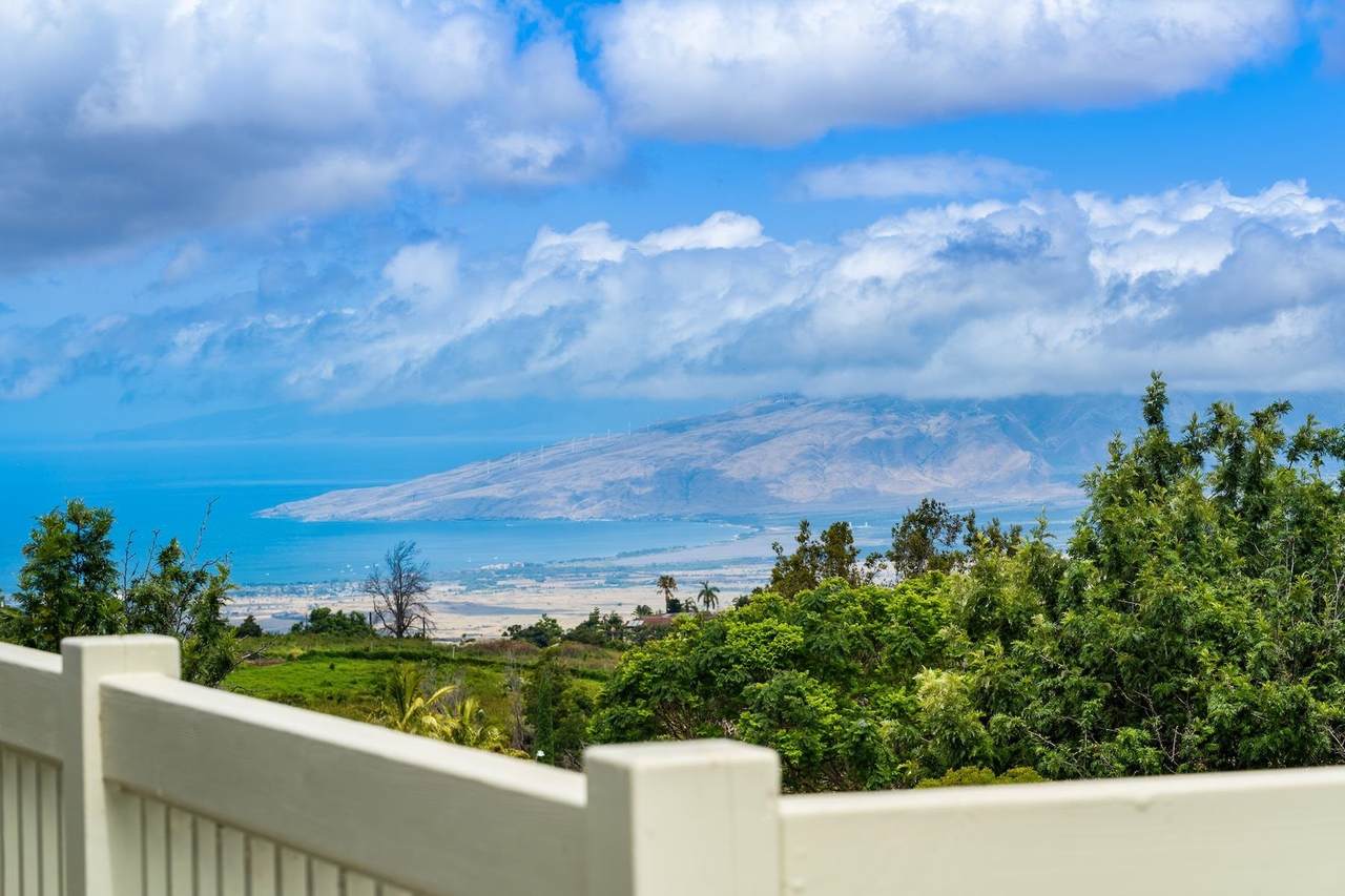 https://bt-photos.global.ssl.fastly.net/maui/1280_boomver_1_410364-2.jpg