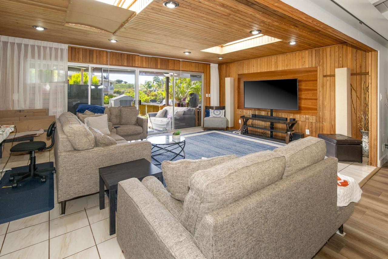https://bt-photos.global.ssl.fastly.net/maui/1280_boomver_1_410500-2.jpg