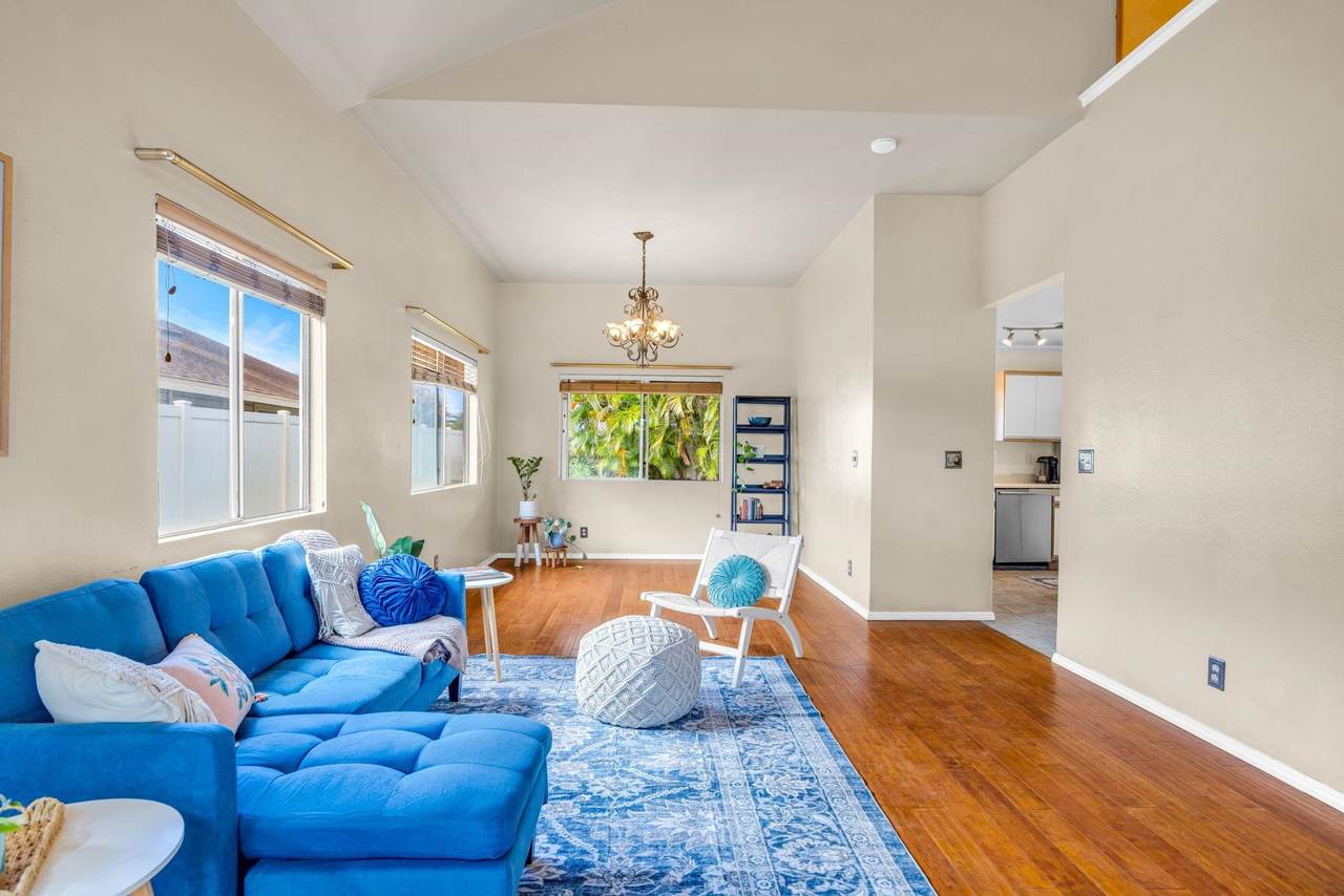 https://bt-photos.global.ssl.fastly.net/maui/1280_boomver_1_410528-2.jpg