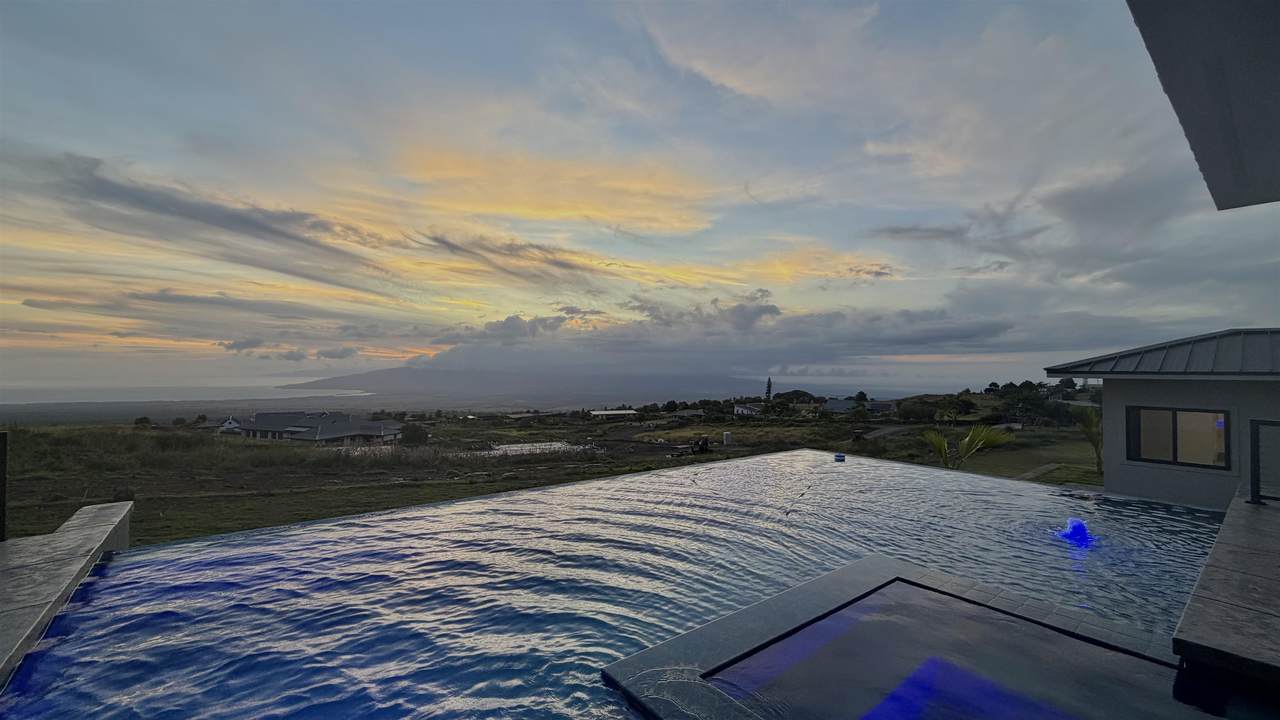 https://bt-photos.global.ssl.fastly.net/maui/1280_boomver_1_410637-2.jpg