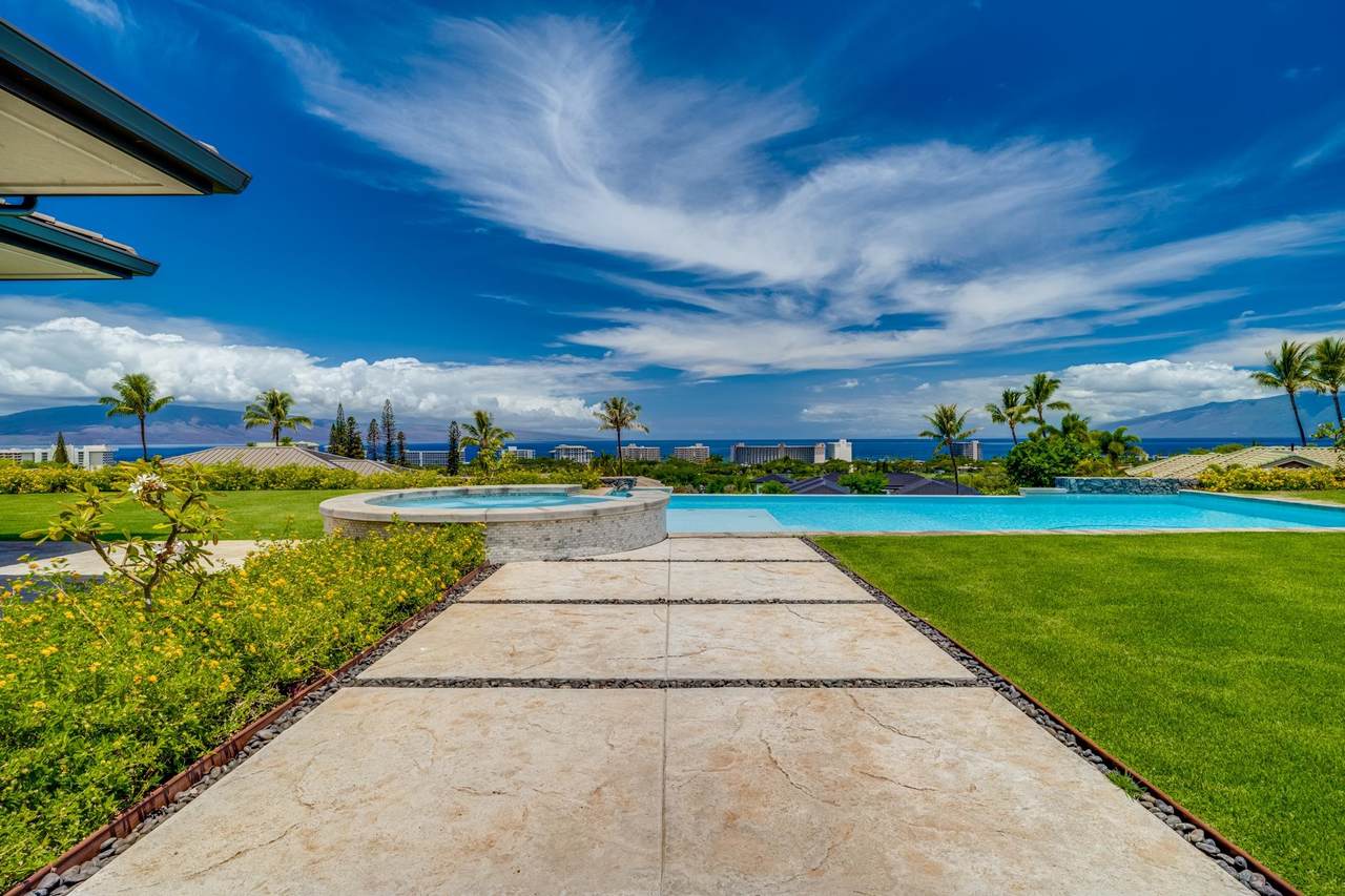 https://bt-photos.global.ssl.fastly.net/maui/1280_boomver_2_406460-2.jpg