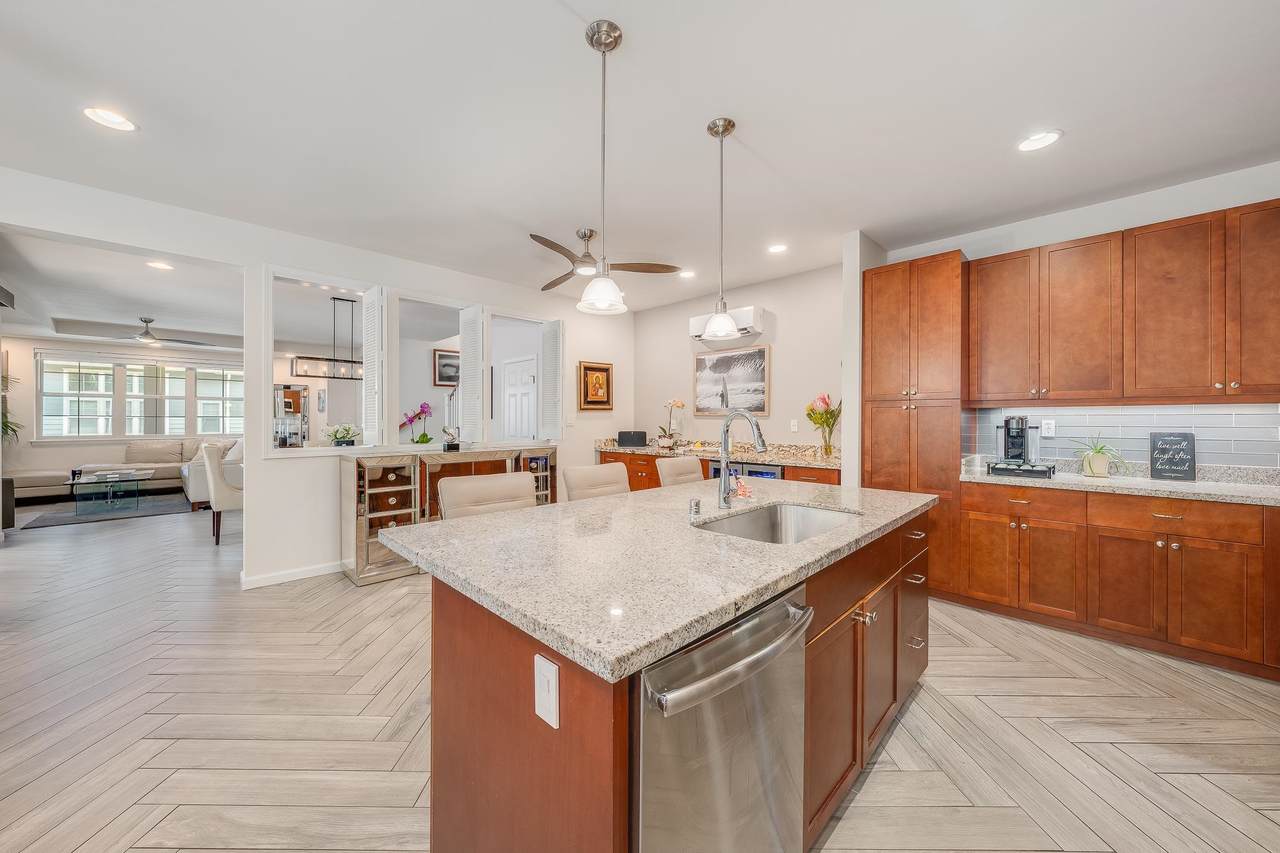 https://bt-photos.global.ssl.fastly.net/maui/1280_boomver_2_406489-2.jpg