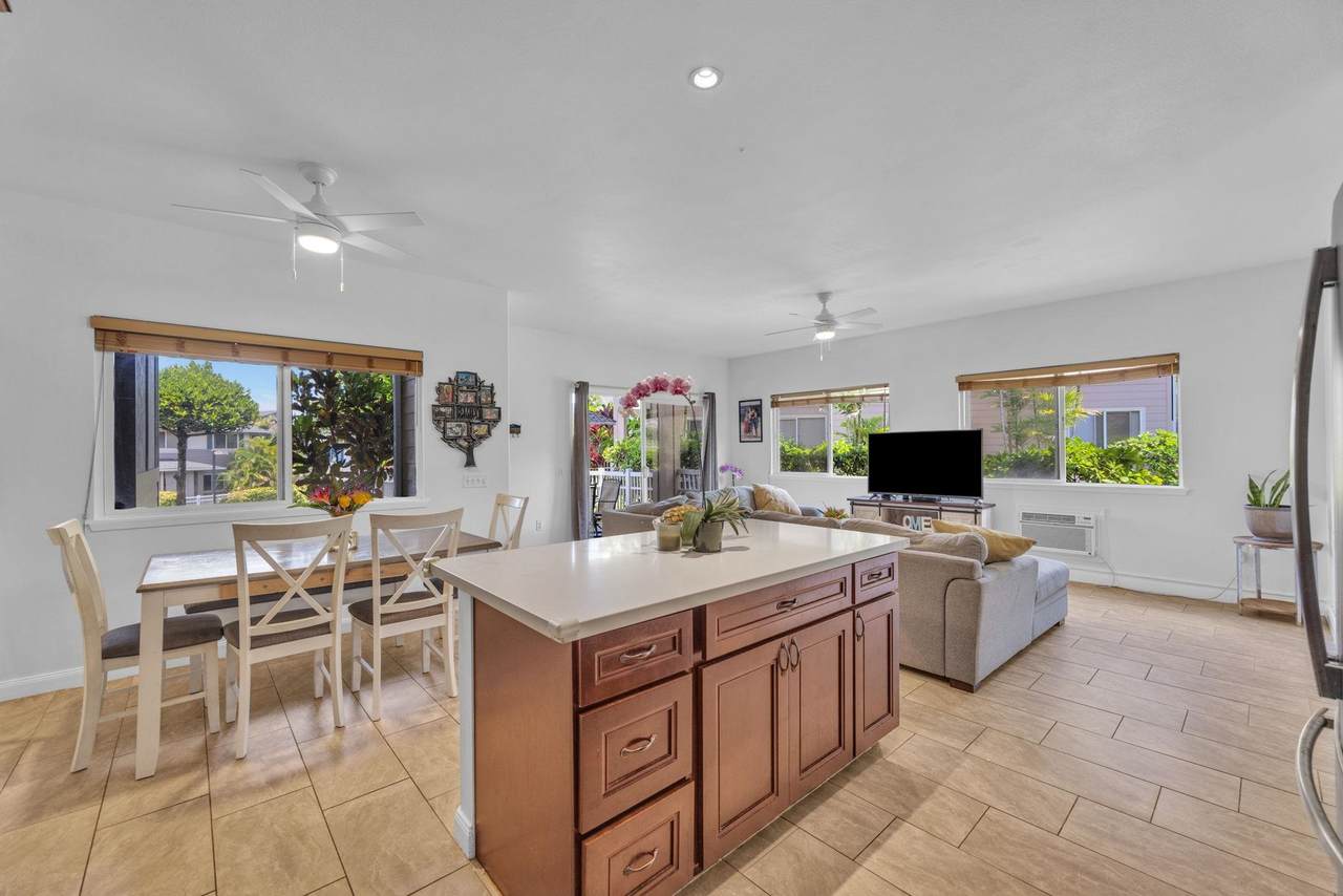 28 Polohina Ln - Photo 1