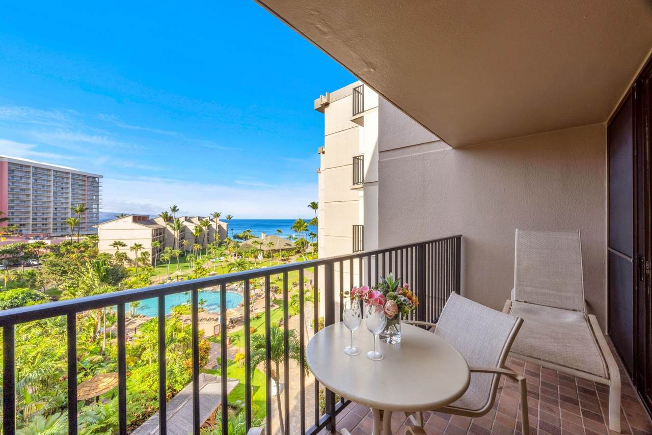 https://bt-photos.global.ssl.fastly.net/maui/1280_boomver_2_407749-2.jpg
