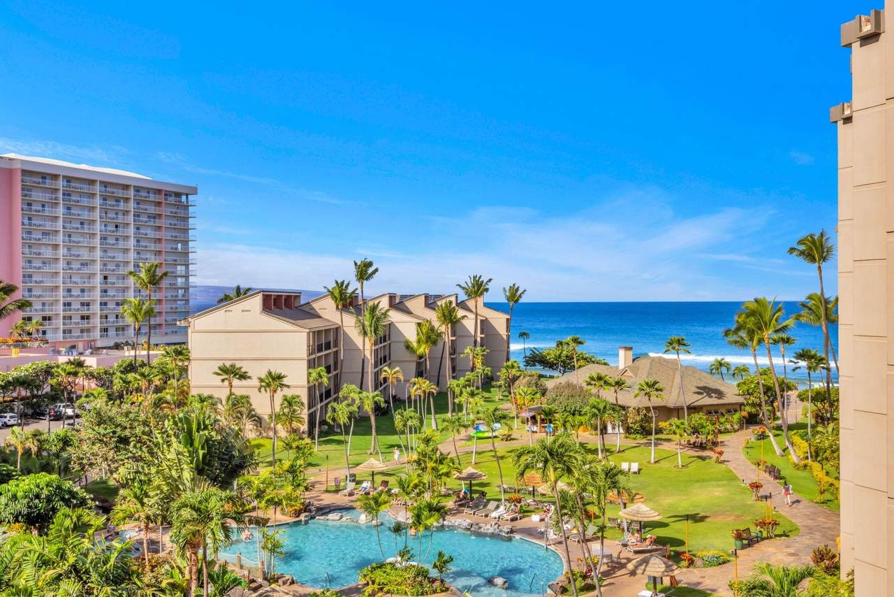 https://bt-photos.global.ssl.fastly.net/maui/1280_boomver_2_407749-2.jpg