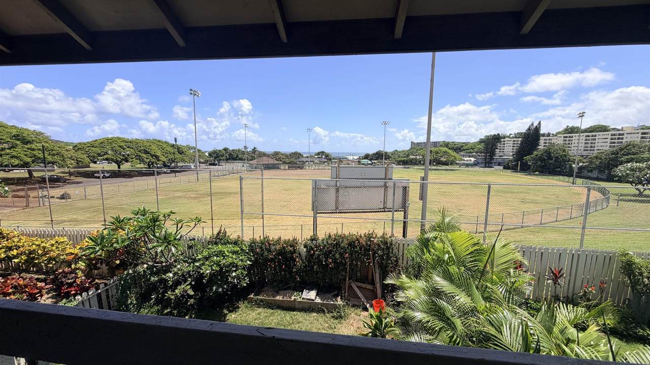 https://bt-photos.global.ssl.fastly.net/maui/1280_boomver_2_407787-2.jpg