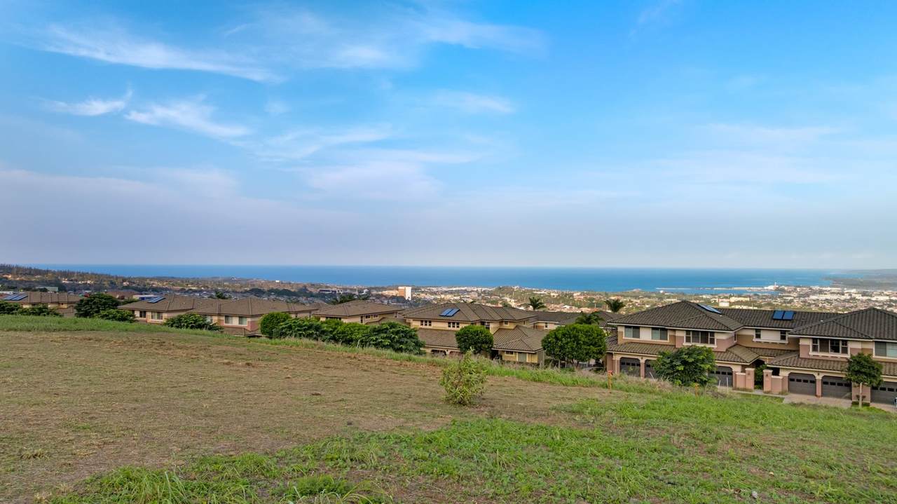 582 Kaunalipo Dr - Photo 1