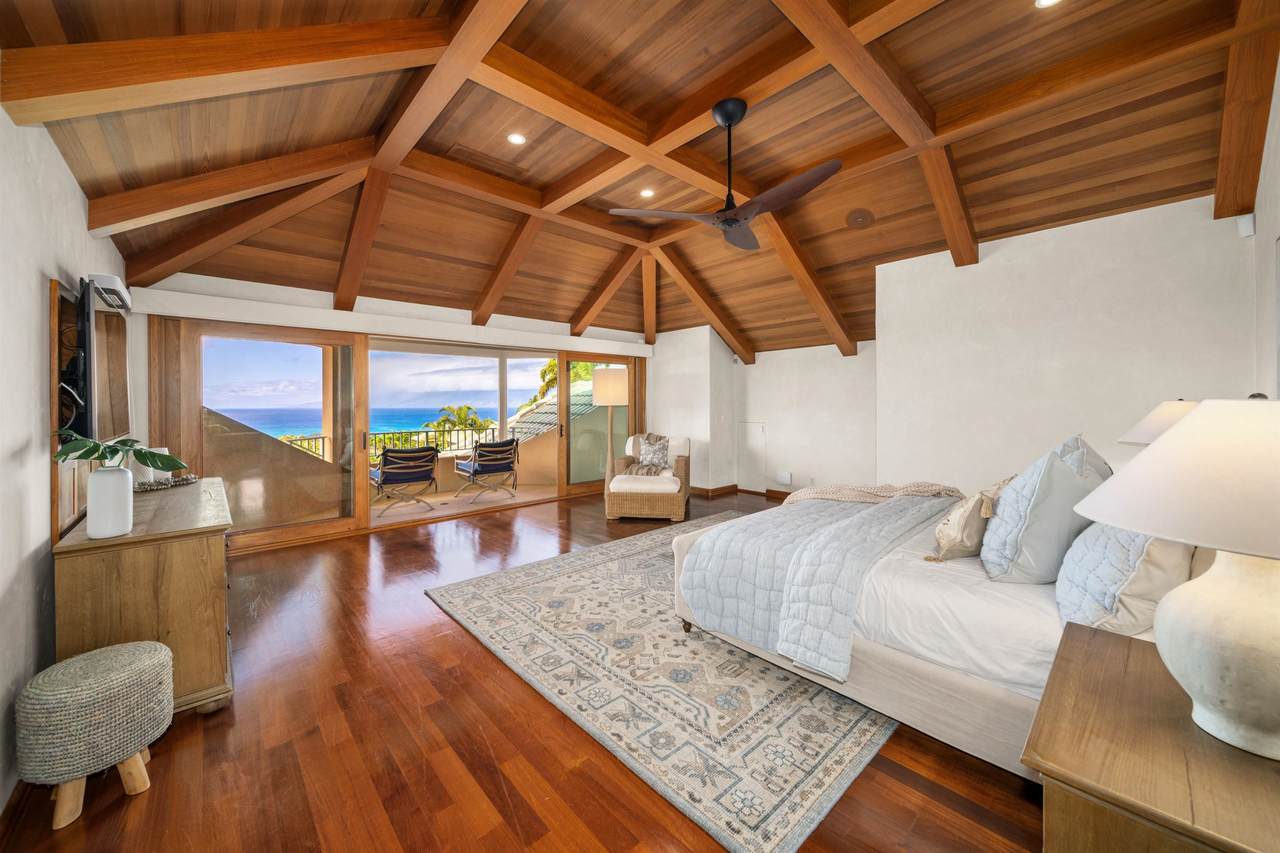 https://bt-photos.global.ssl.fastly.net/maui/1280_boomver_2_408268-2.jpg