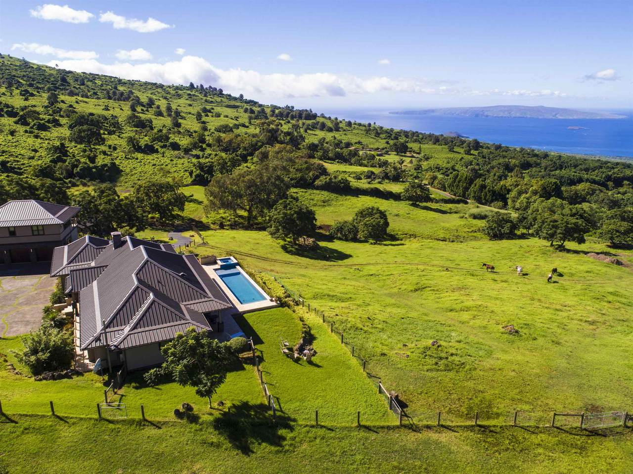 https://bt-photos.global.ssl.fastly.net/maui/1280_boomver_2_408478-2.jpg