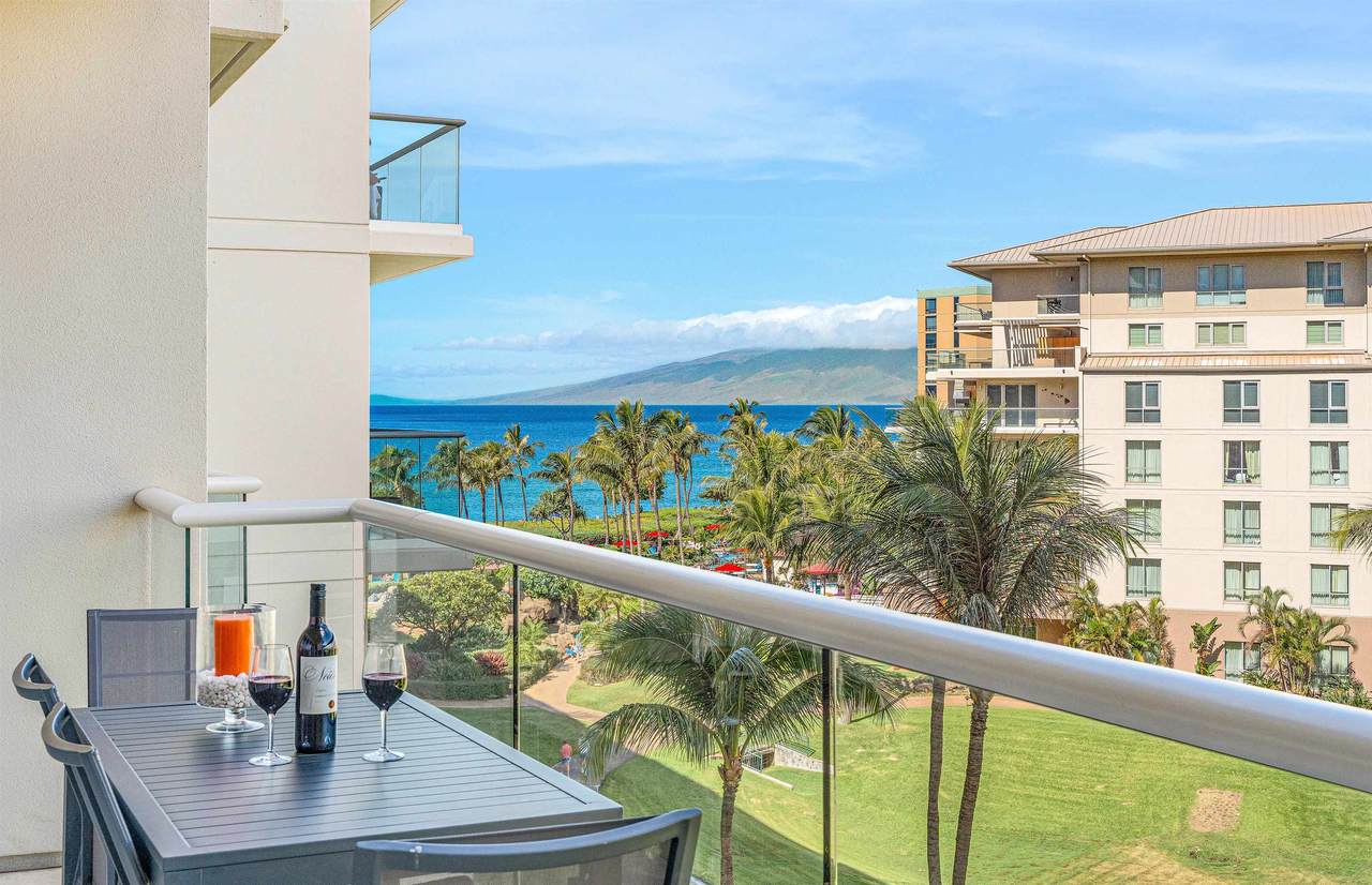 https://bt-photos.global.ssl.fastly.net/maui/1280_boomver_2_408479-2.jpg