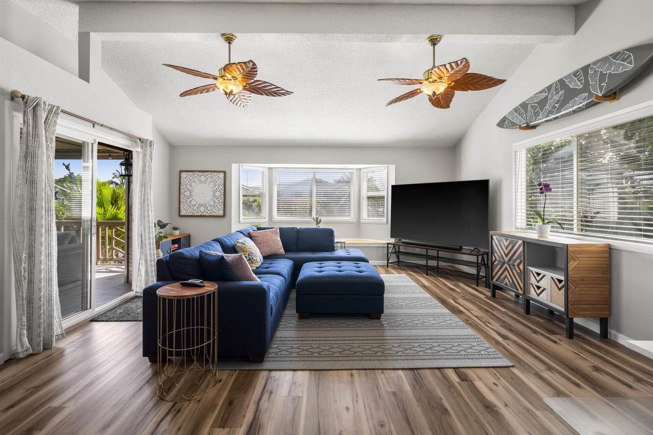 495 Kaiwahine St - Photo 1