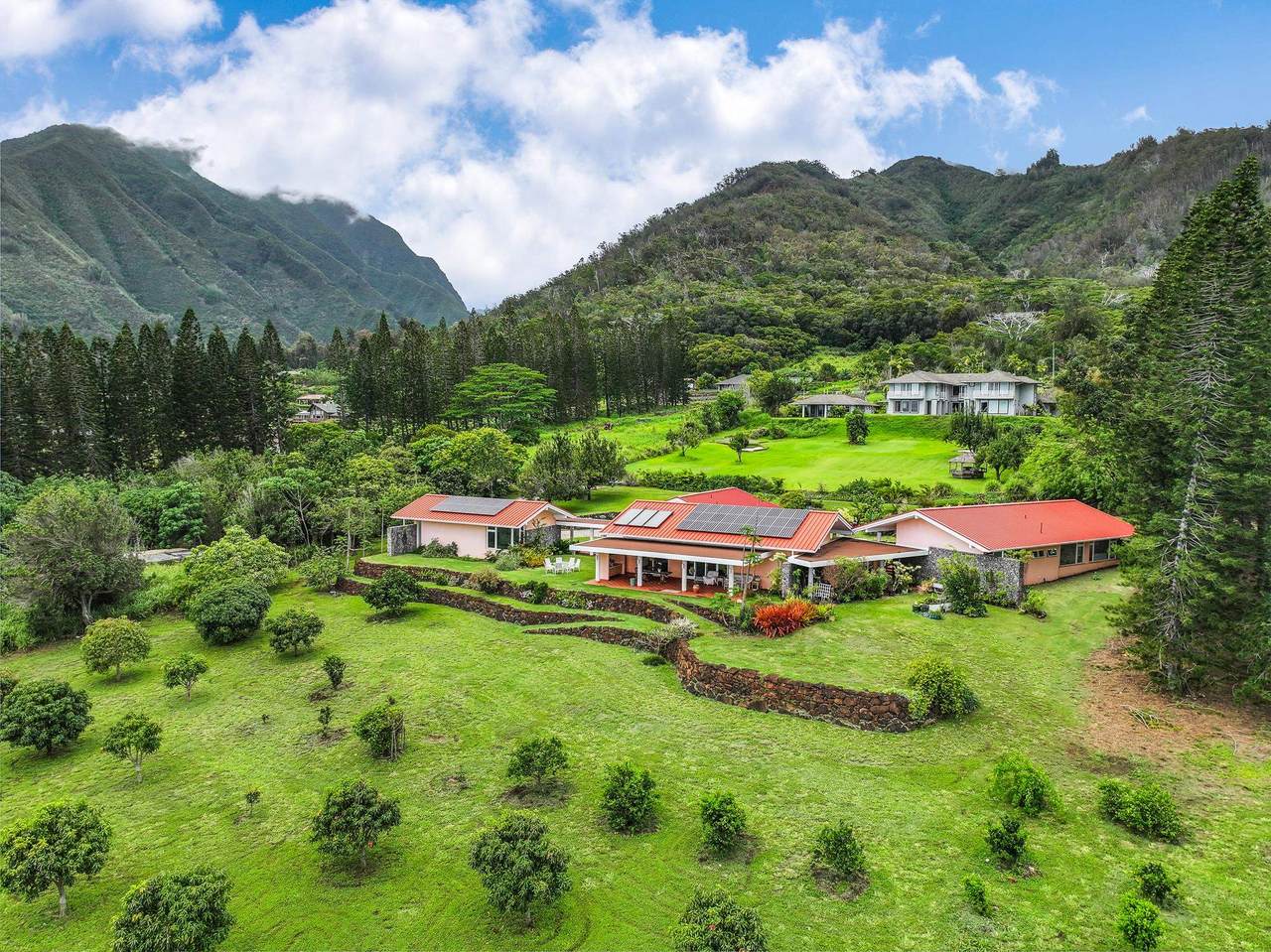 https://bt-photos.global.ssl.fastly.net/maui/1280_boomver_3_408564-2.jpg