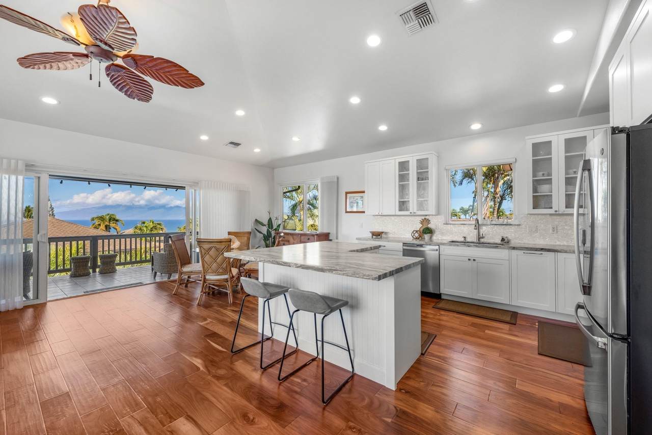 https://bt-photos.global.ssl.fastly.net/maui/1280_boomver_3_408648-2.jpg