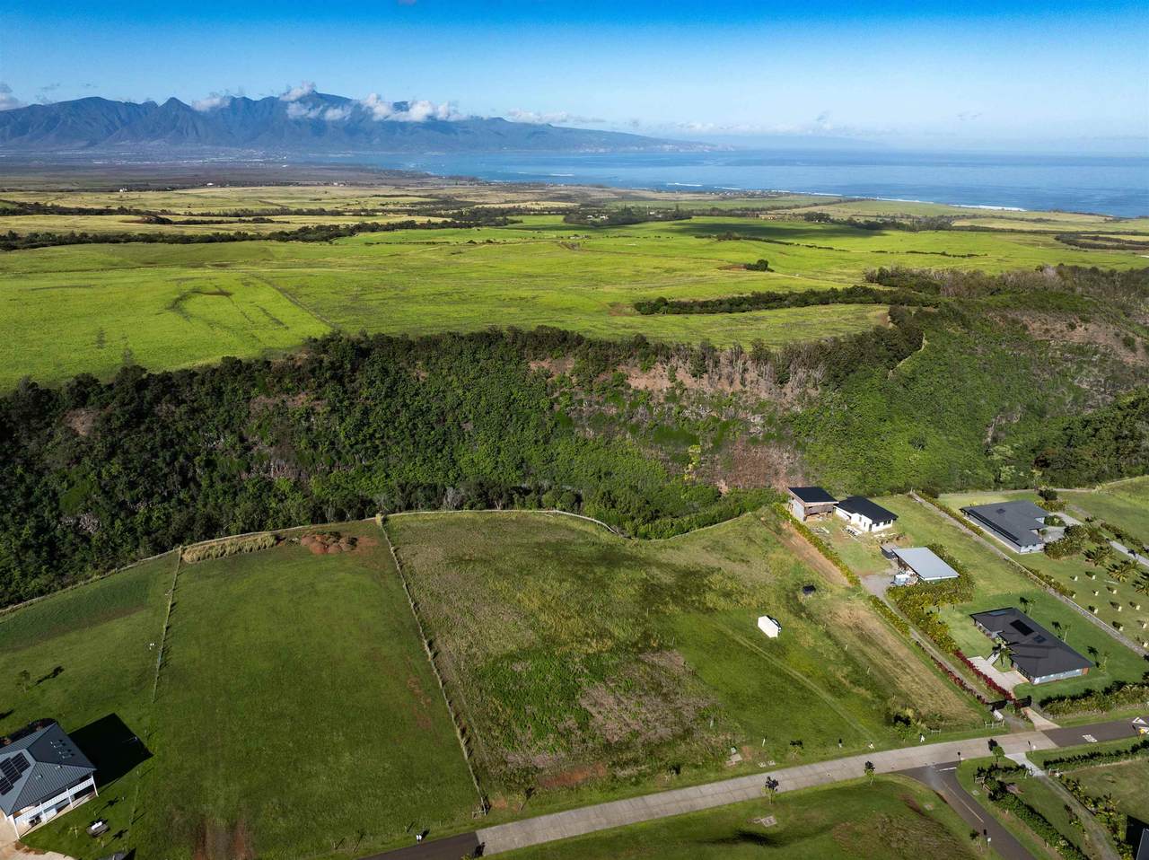 https://bt-photos.global.ssl.fastly.net/maui/1280_boomver_3_408656-2.jpg