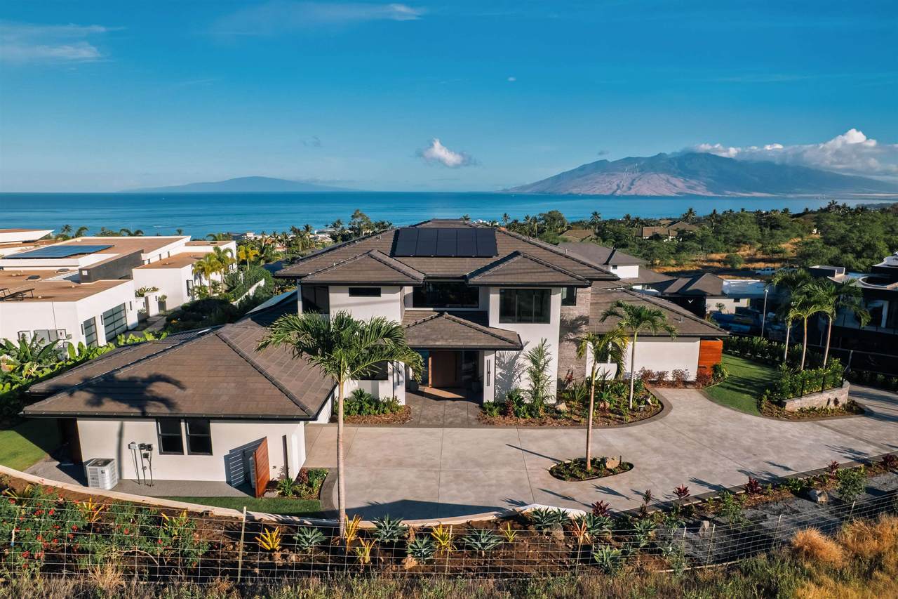 https://bt-photos.global.ssl.fastly.net/maui/1280_boomver_2_410468-2.jpg