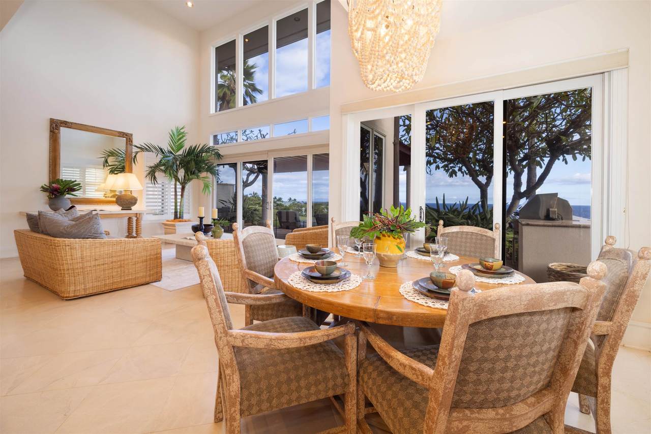 https://bt-photos.global.ssl.fastly.net/maui/1280_boomver_4_405181-3.jpg