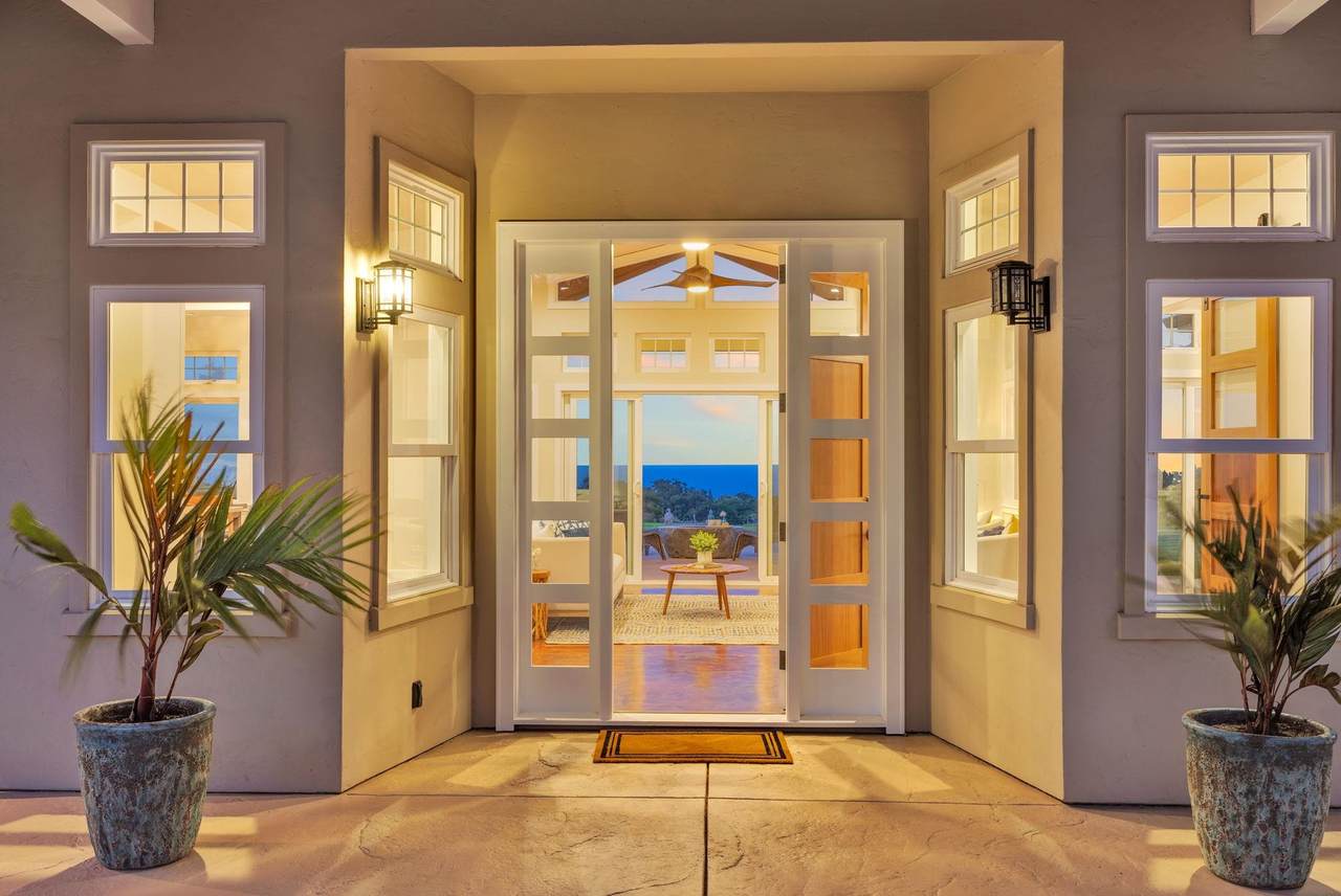 https://bt-photos.global.ssl.fastly.net/maui/1280_boomver_4_405239-2.jpg